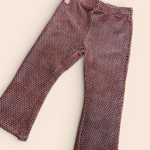 Leggings naranja con estampado de corazones